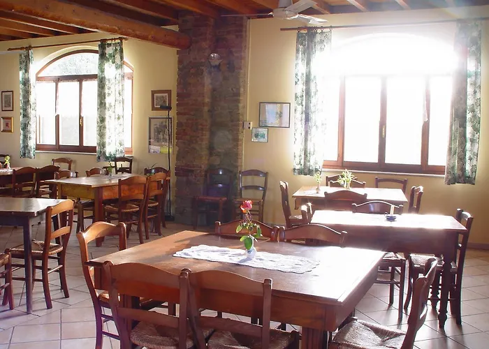 Valli Unite ファームステイ Costa Vescovato